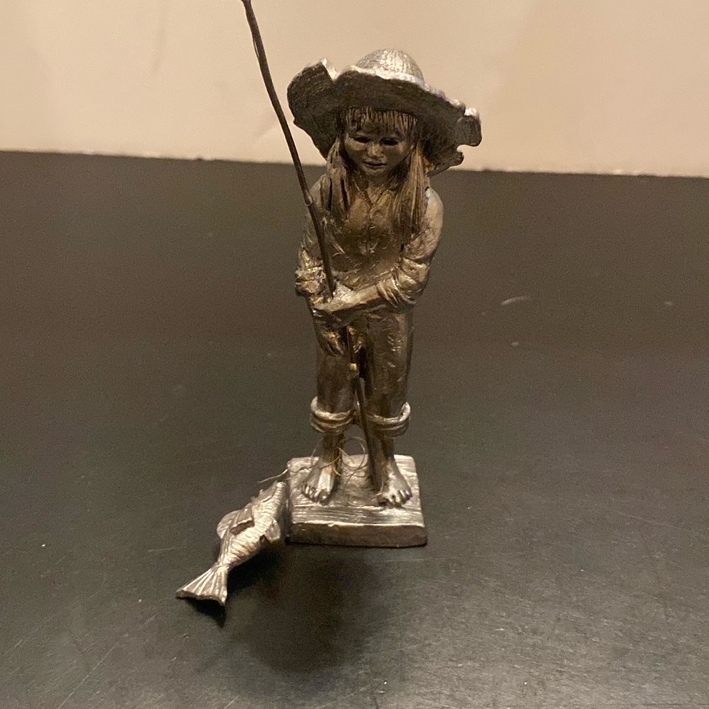 VTG 1983 Michael Ricker Girl Fishing Park City 2nd edition pewter 5” figure